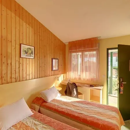 Fasthotel ホテル 2*